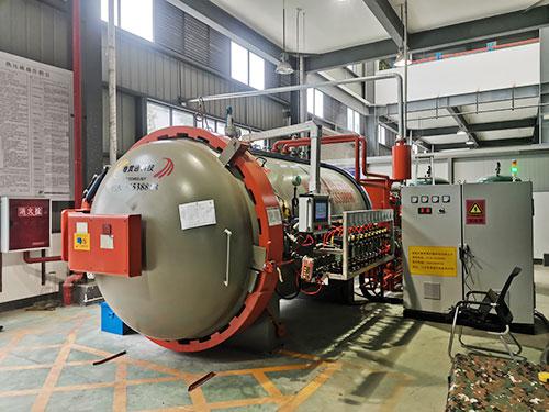 體育用品熱壓罐